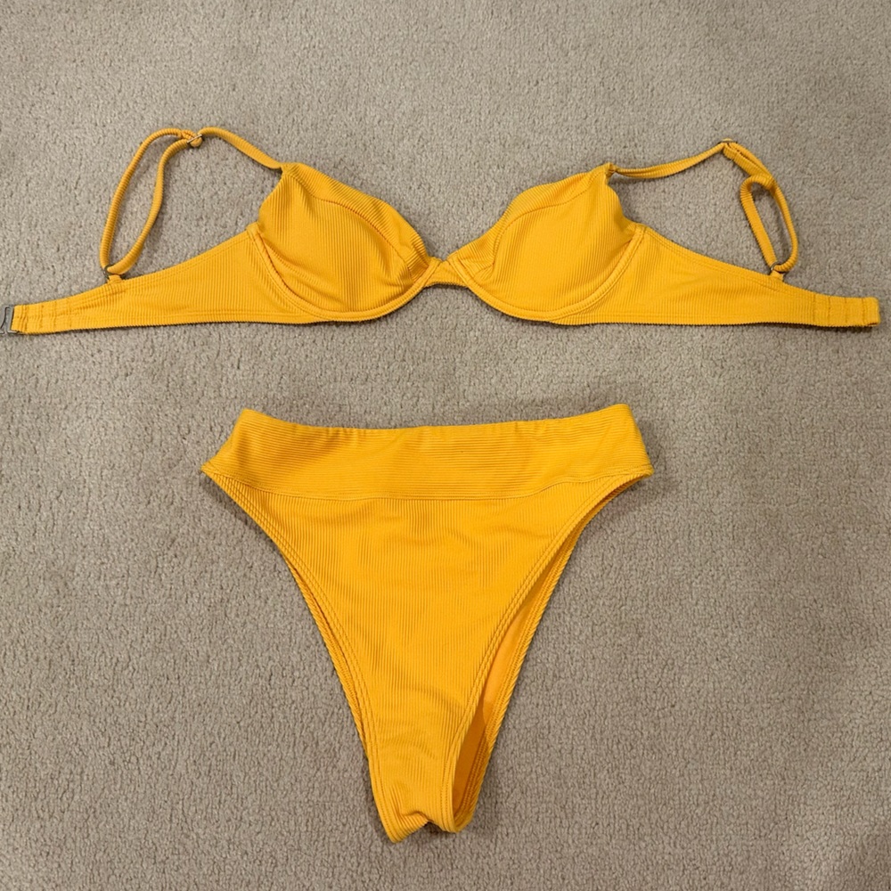 Ribbed Yellow Bikini Set